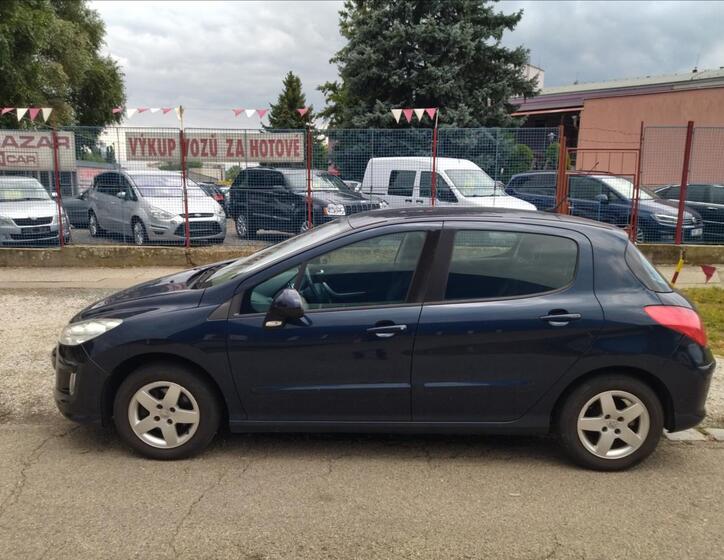 Peugeot 308 4
