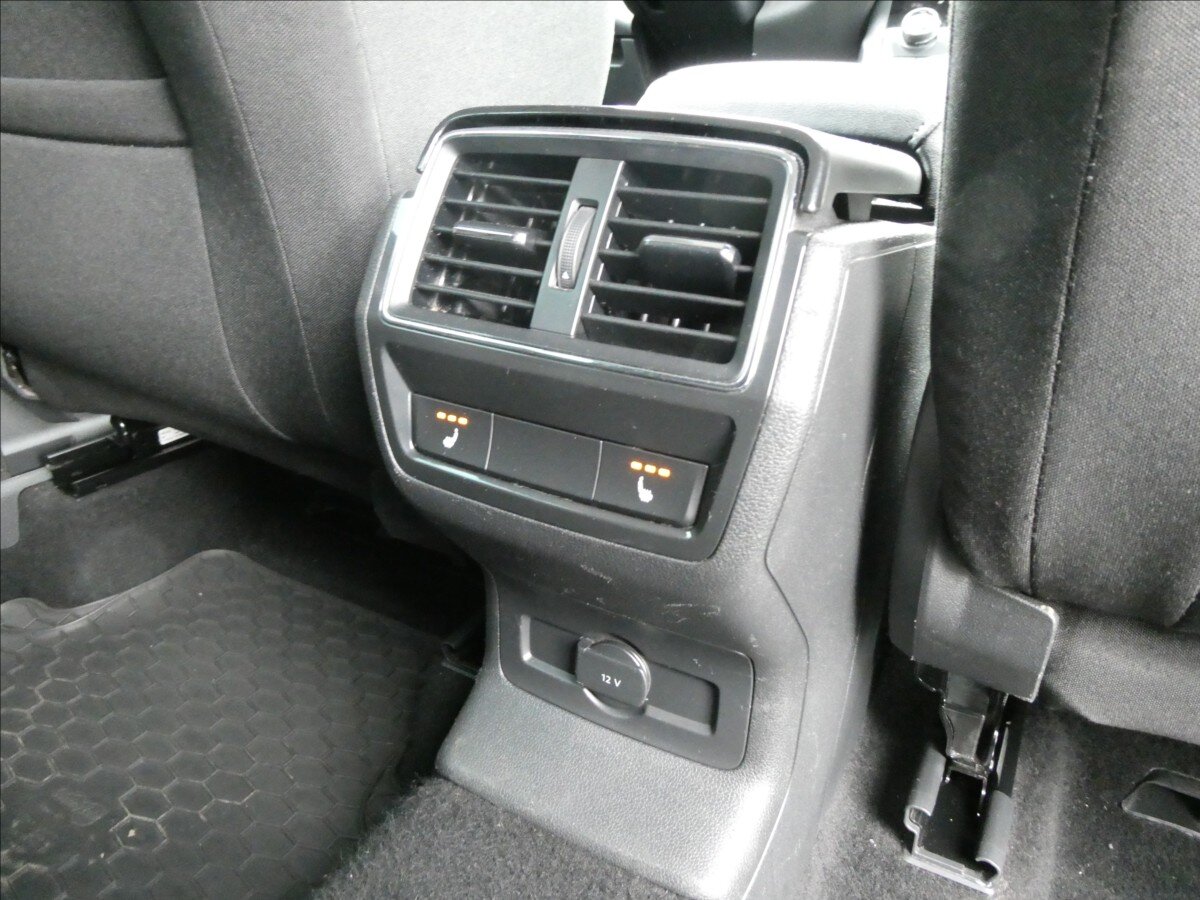 Škoda Karoq SUV / Terénní 2,0 l 110 kw