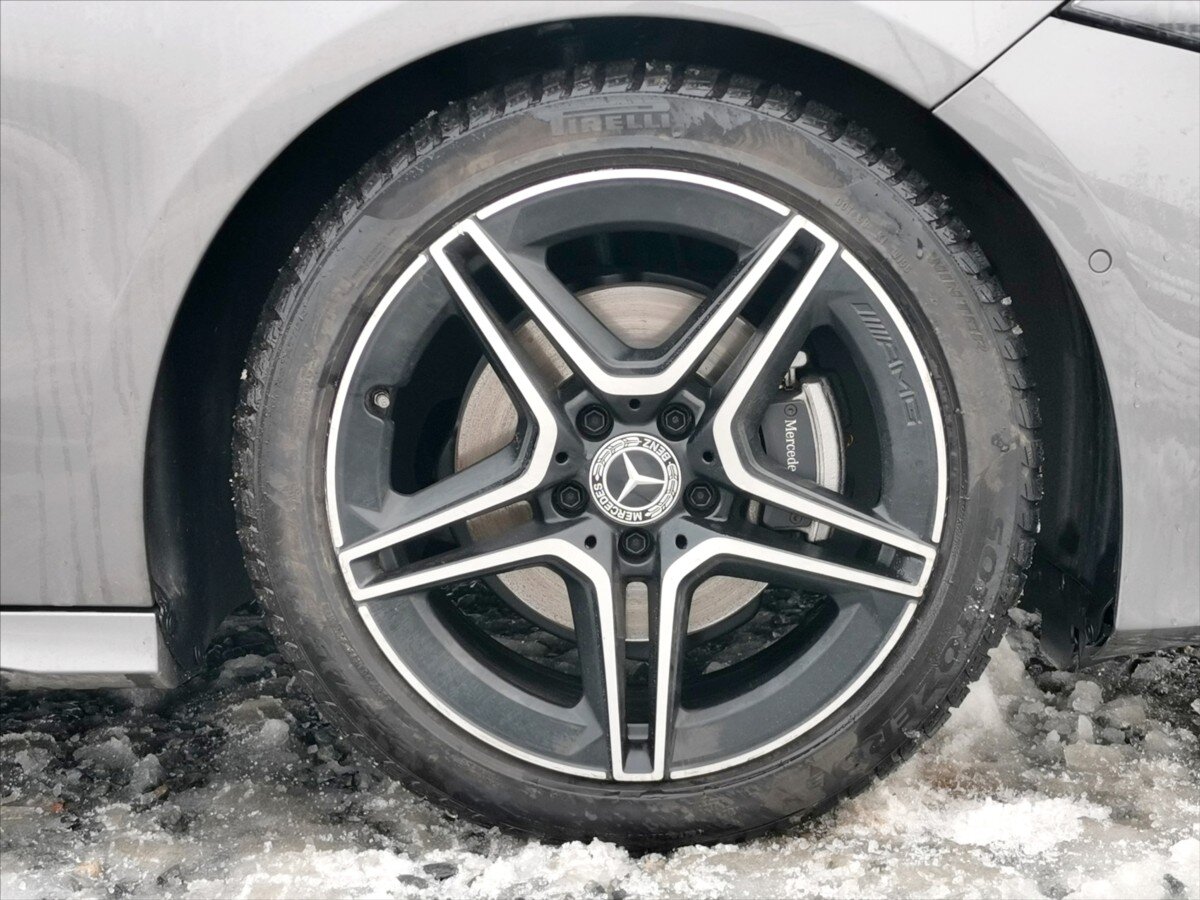 Mercedes-Benz Třídy A Hatchback 2,0 l 110 kw