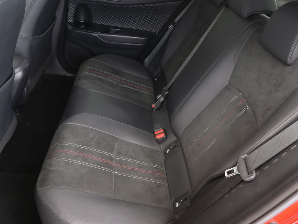 Toyota C-HR SUV 2,0 l 112 kw