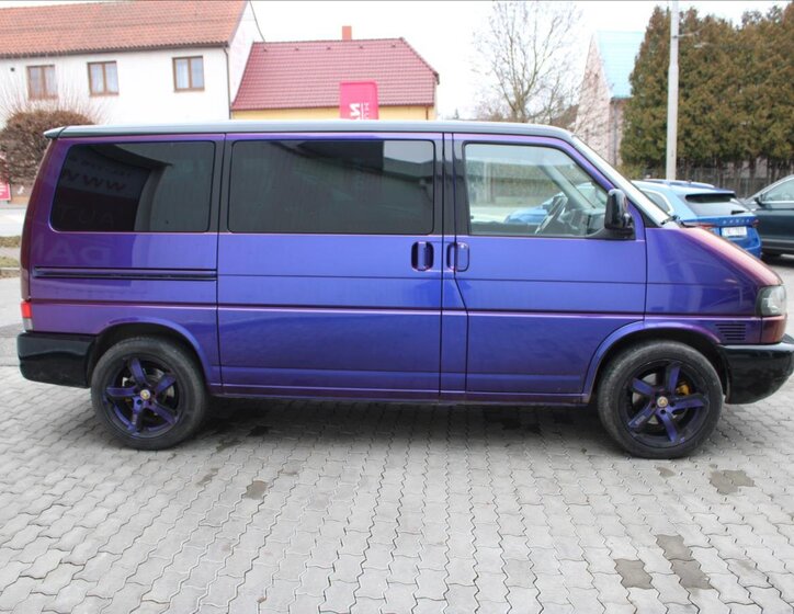 Volkswagen Caravelle 3