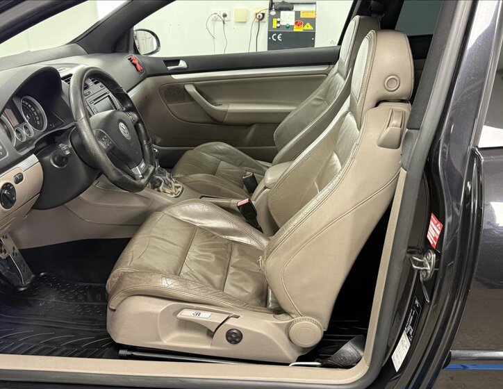 Volkswagen Golf Kombi 3,2 l 184 kw