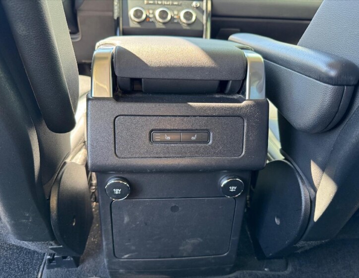 Land Rover Discovery 13