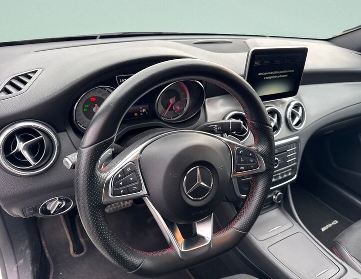 Mercedes-Benz CLA MPV 0,0 130 kw