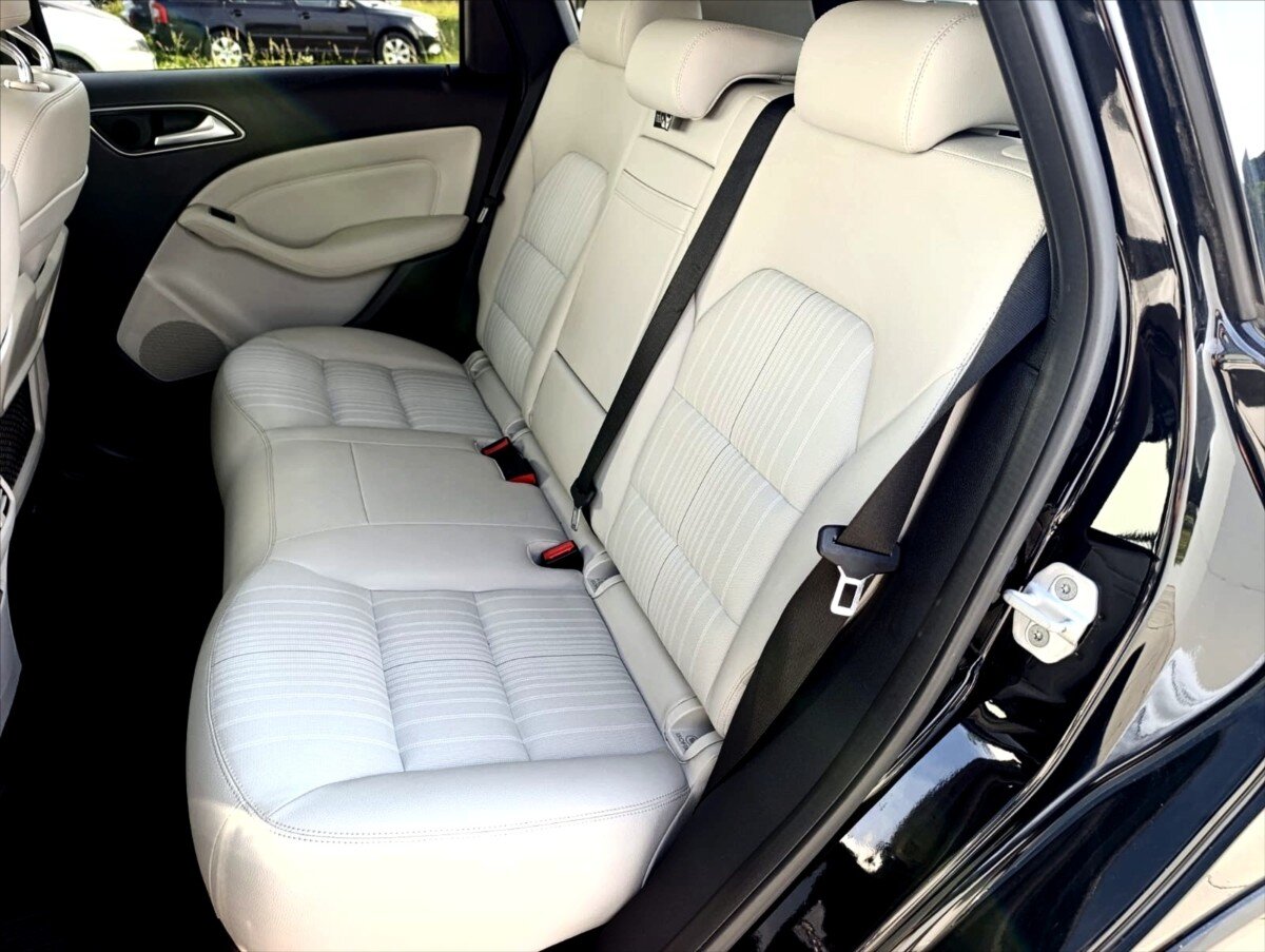 Mercedes-Benz Třídy B Kombi 2,0 l 115 kw