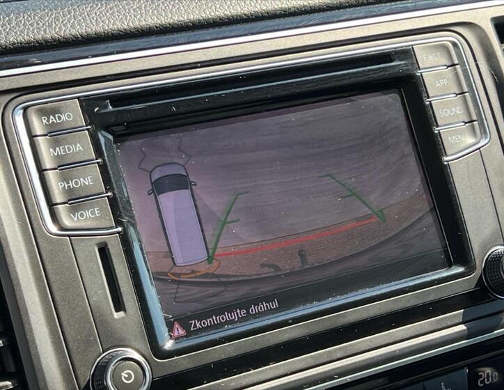 Volkswagen Multivan 17