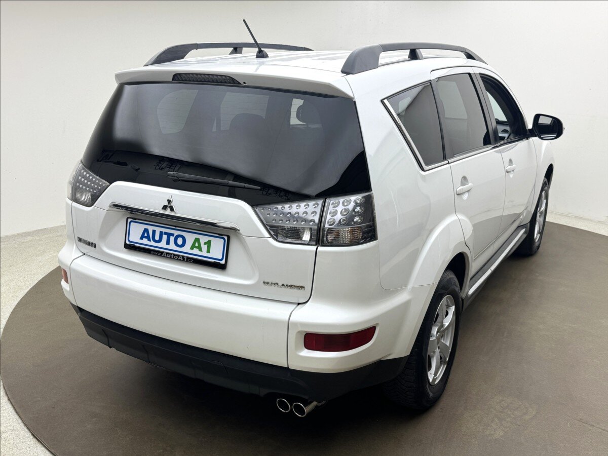 Mitsubishi Outlander SUV / Terénní 2,2 l 115 kw