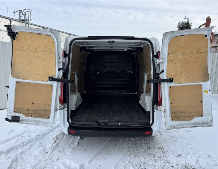Ford Transit Custom 13