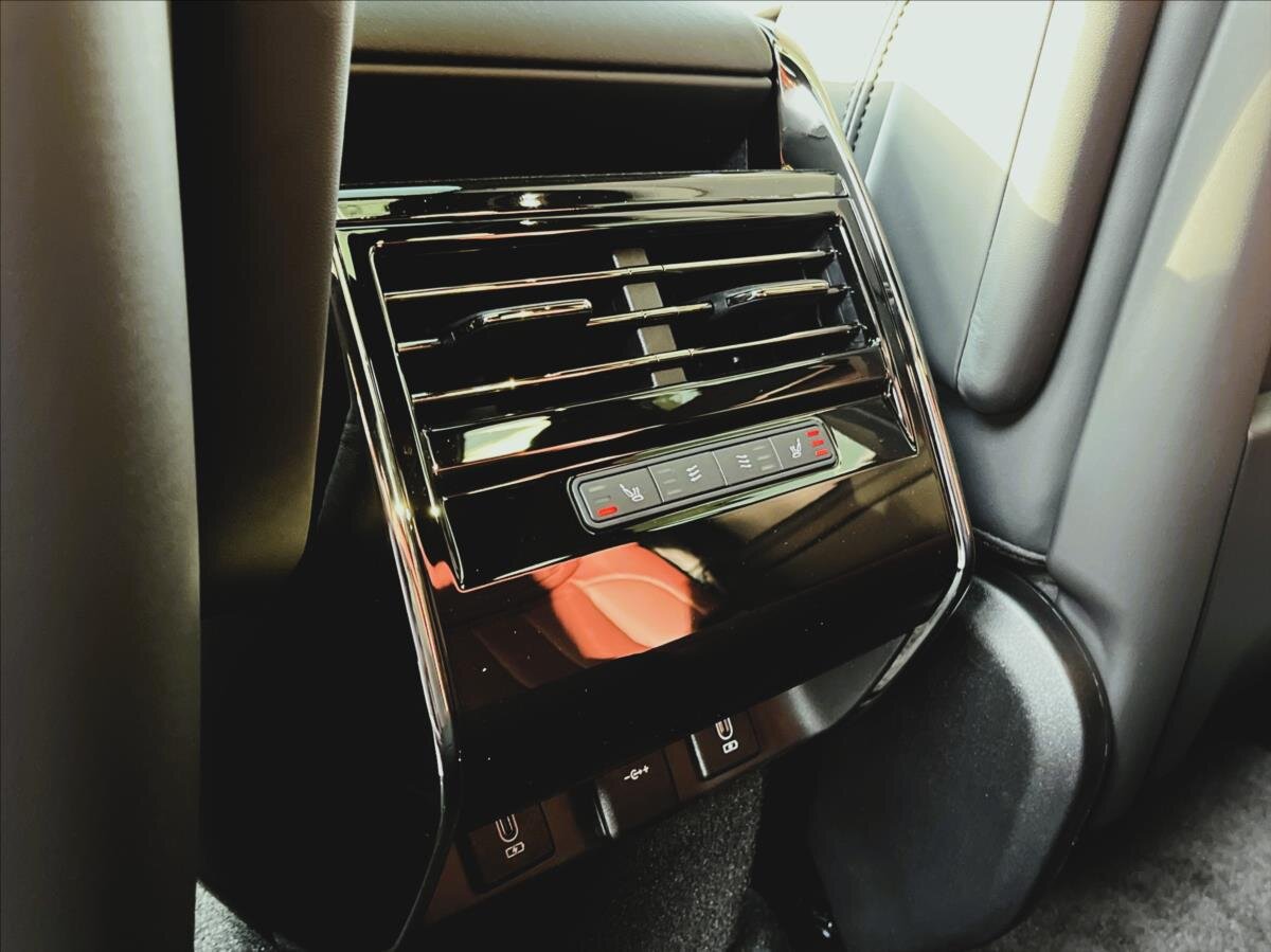 Land Rover Range Rover Sport SUV / Terénní 3,0 l 338 kw