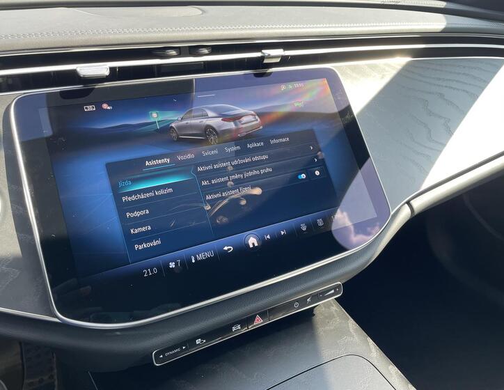 Mercedes-Benz Třídy E 12