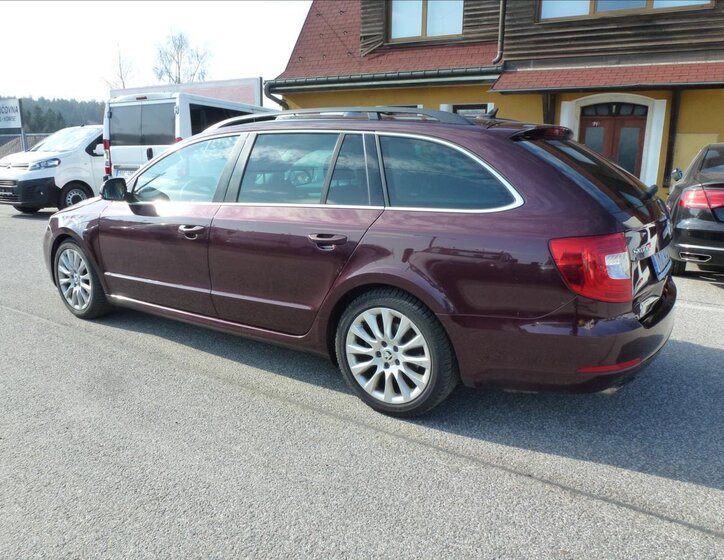 Škoda Superb Kombi 2,0 l 125 kw