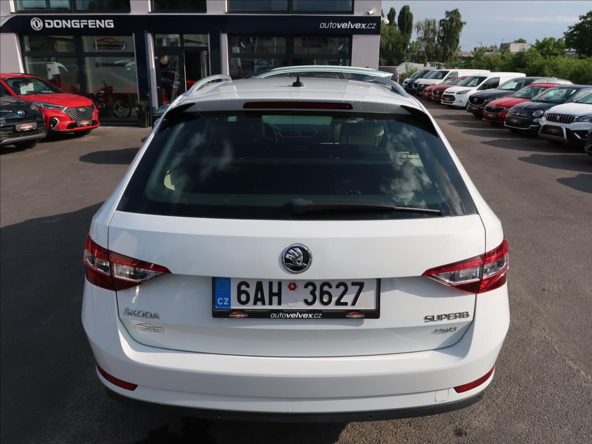 Škoda Superb