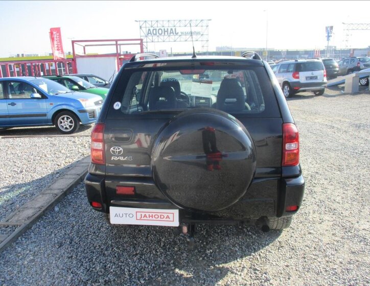 Toyota RAV4 SUV 2,0 l 85 kw