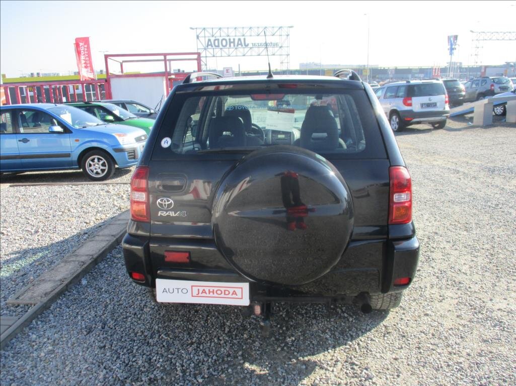 Toyota RAV4 SUV 2,0 l 85 kw