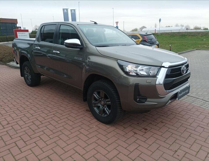 Toyota Hilux Pick-up 2,4 l 110 kw
