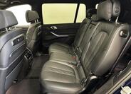 BMW X7 10