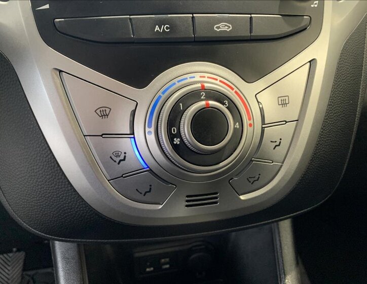 Hyundai ix20 MPV 1,4 l 66 kw