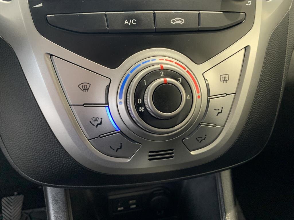 Hyundai ix20 MPV 1,4 l 66 kw