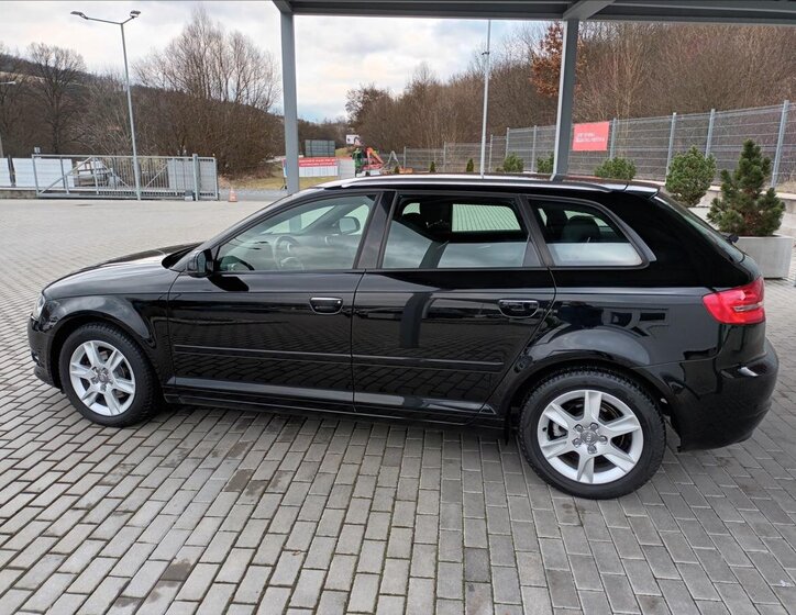 Audi A3 Hatchback 1,6 l 77 kw