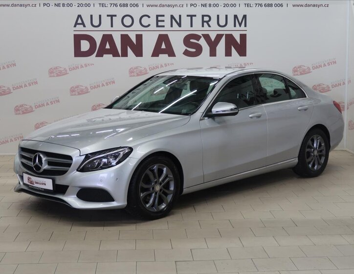 Mercedes-Benz Třídy C Sedan / Limuzína 2,1 l 125 kw