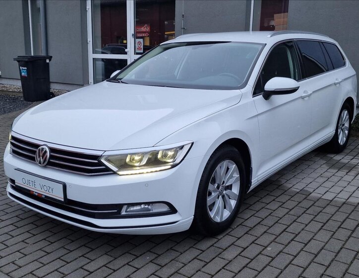 Volkswagen Passat Kombi 1,4 l 110 kw