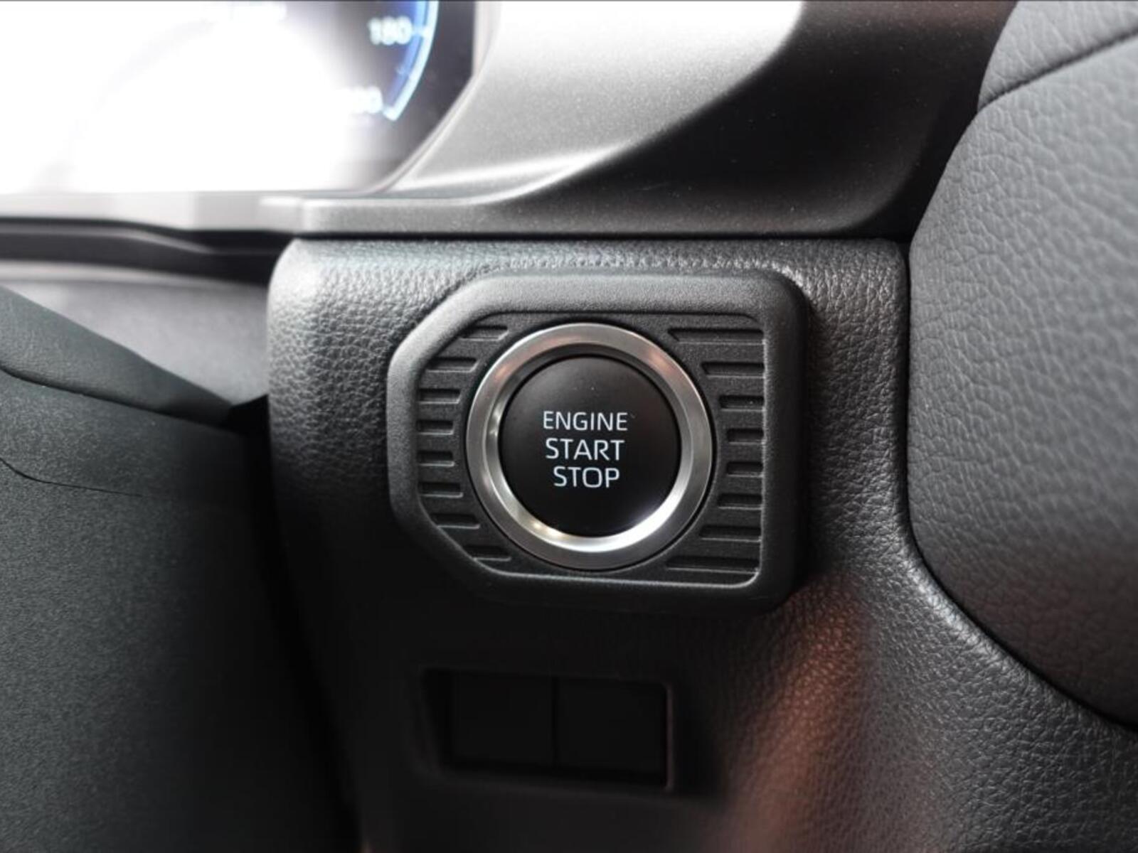 Toyota Land Cruiser 28