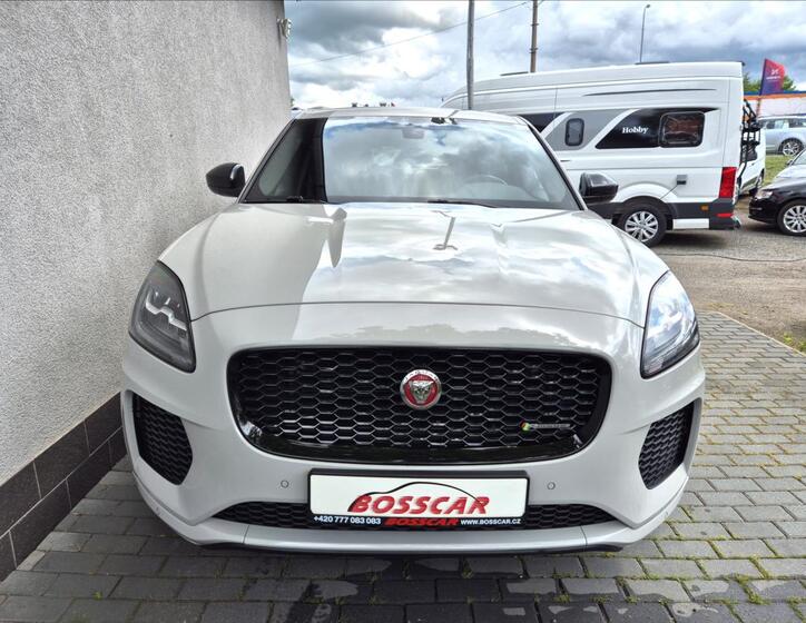 Jaguar E-Pace 12