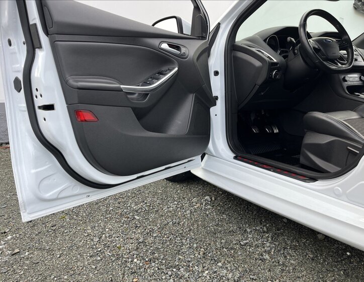 Ford Focus Hatchback 2,0 l 184 kw