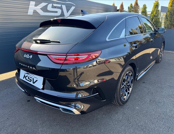 KIA ProCeed Kombi 1,5 l 117 kw