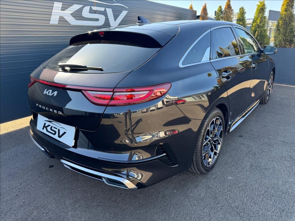KIA ProCeed Kombi 1,5 l 117 kw