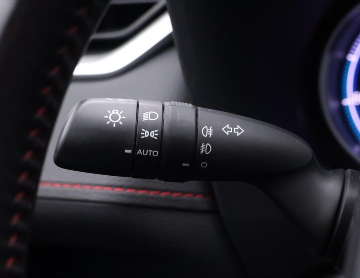 Toyota RAV4 SUV 2,5 l 136 kw