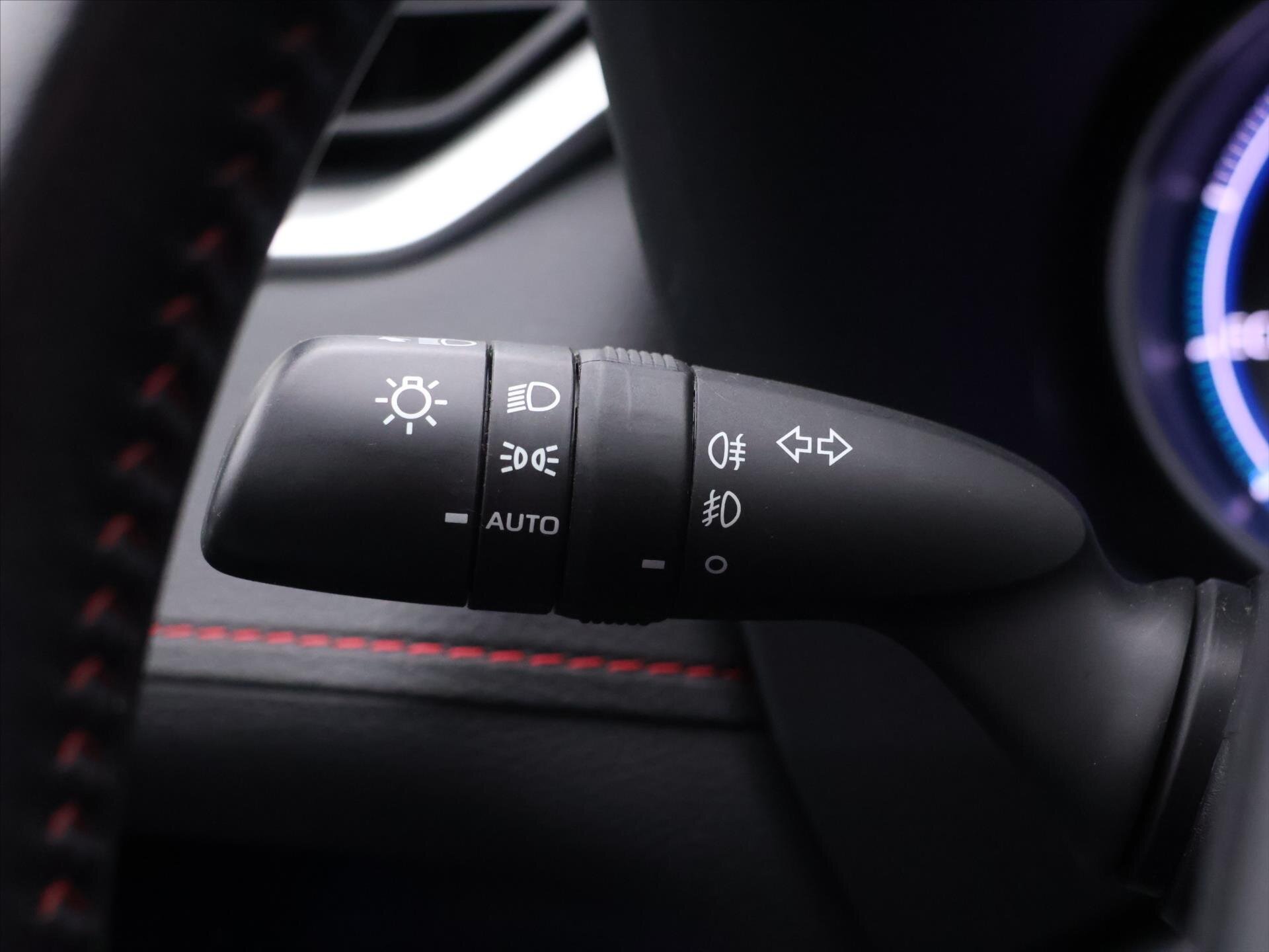 Toyota RAV4 SUV 2,5 l 136 kw