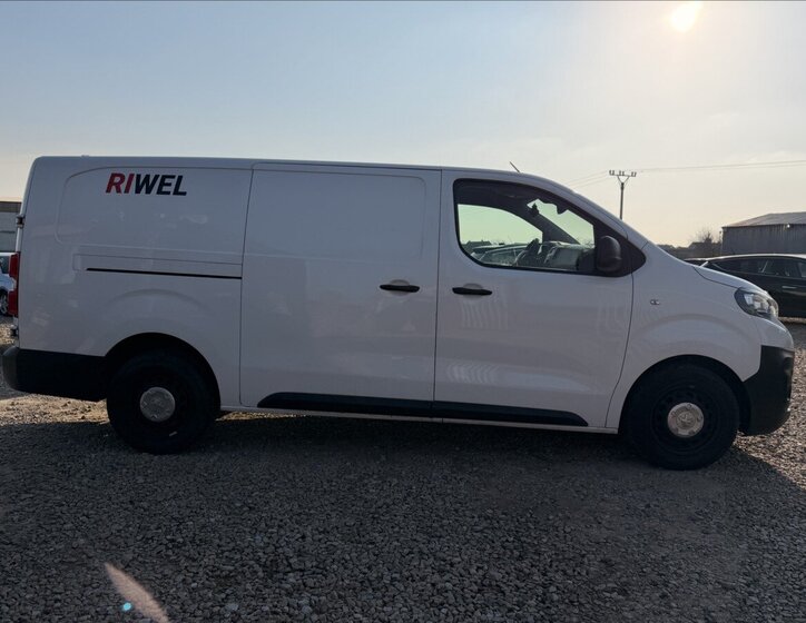 Peugeot Expert Skříň 2,0 l 110 kw