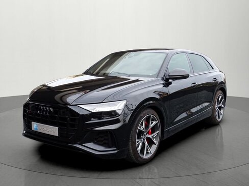 Audi SQ8 SUV / Terénní 4,0 l 373 kw