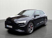 Audi SQ8 SUV / Terénní 4,0 l 373 kw