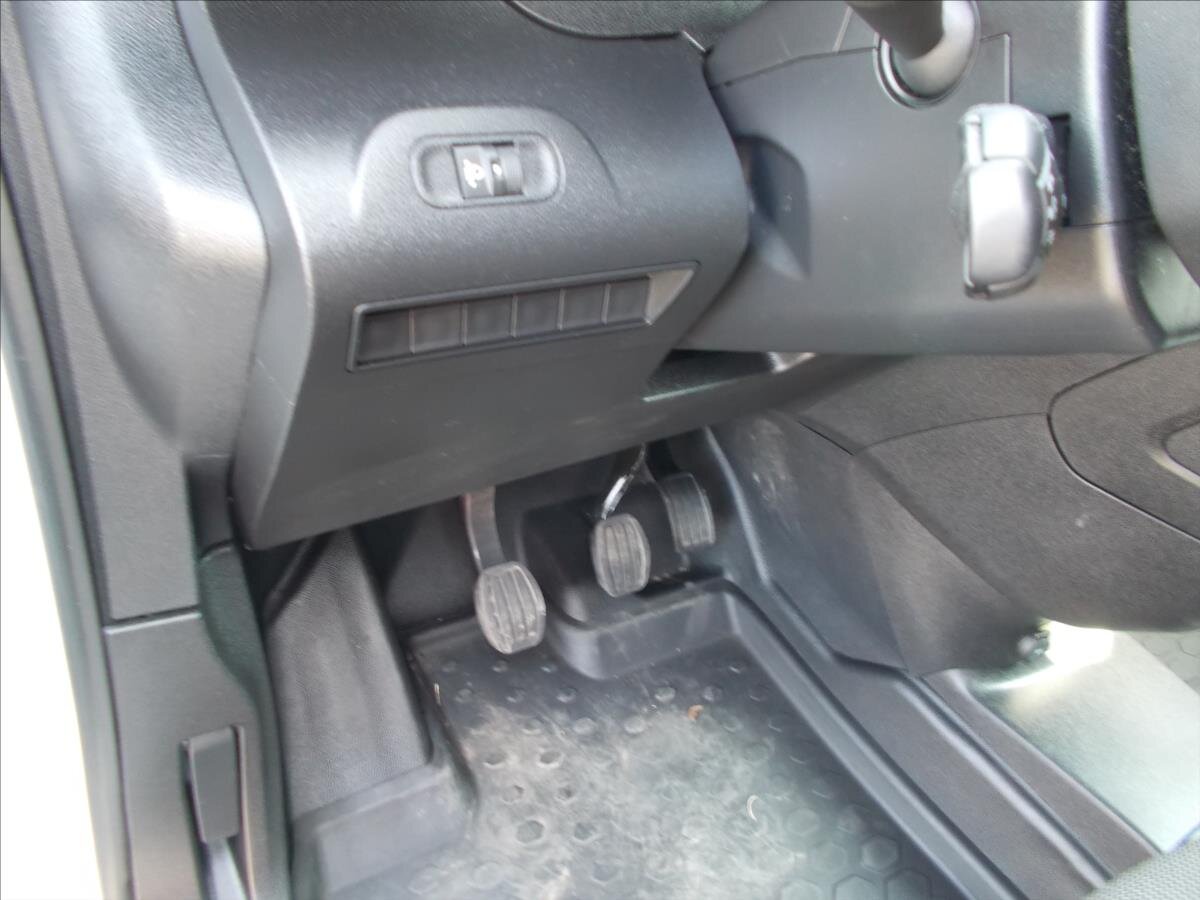 Peugeot Partner Ostatní 1,5 l 75 kw