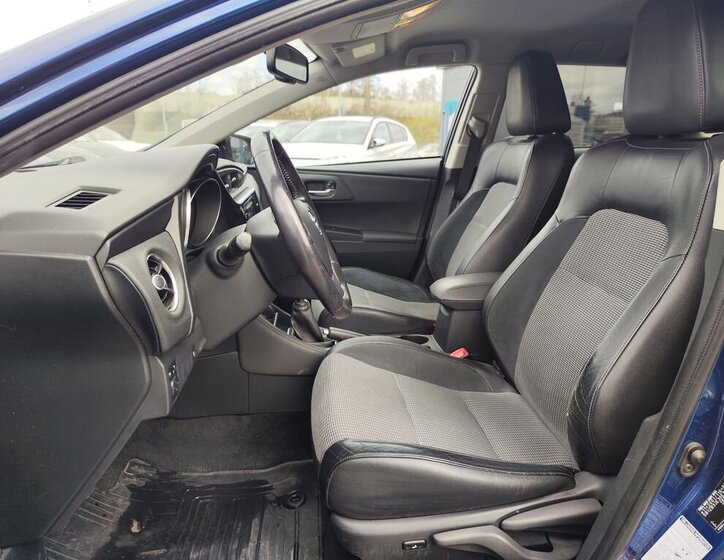 Toyota Auris Kombi 1,6 l 82 kw