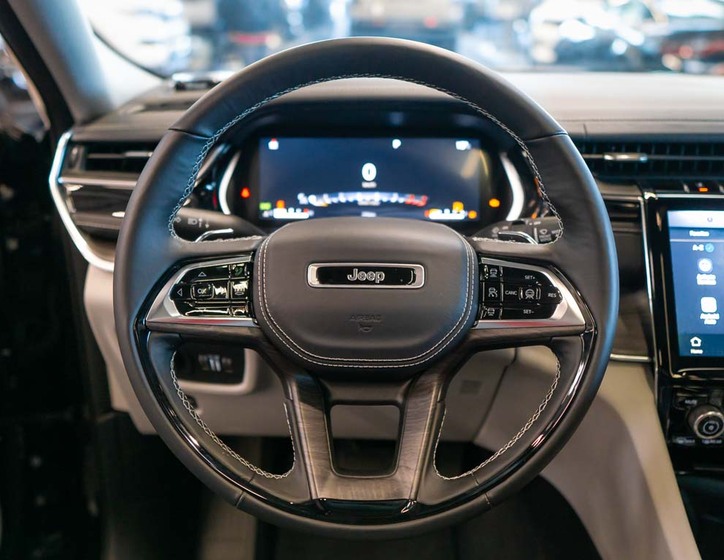 Jeep Grand Cherokee 19