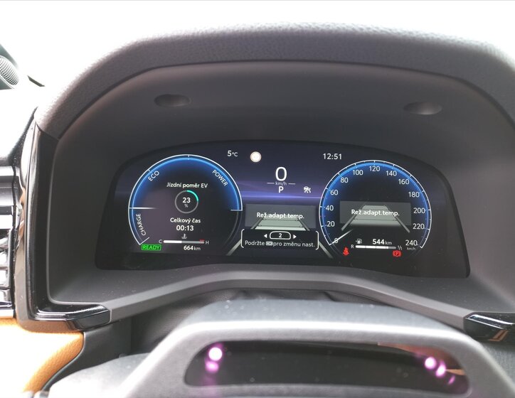 Toyota Camry Sedan / Limuzína 2,5 l 137 kw