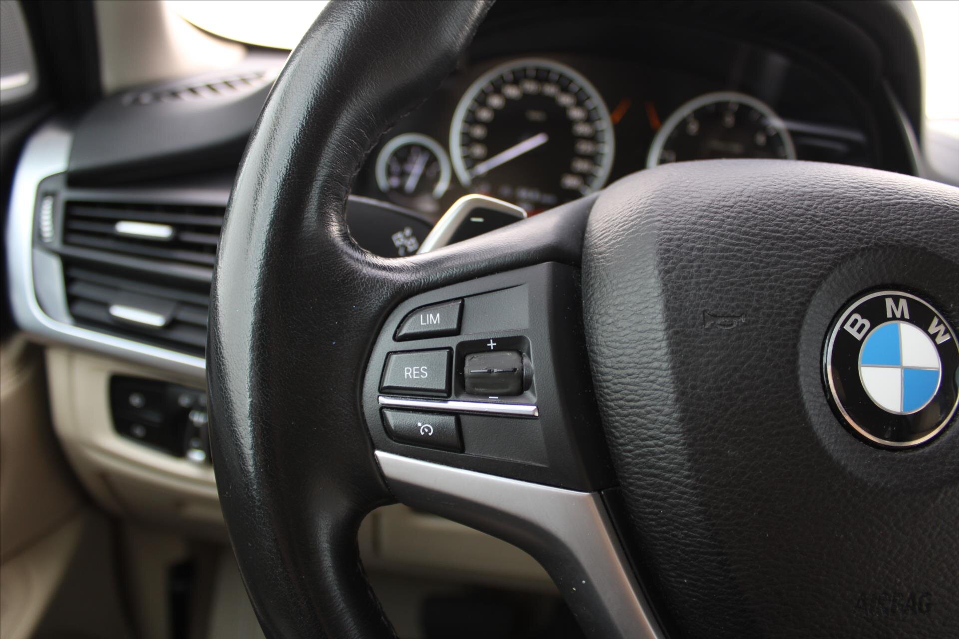 BMW X5 SUV 3,0 l 190 kw