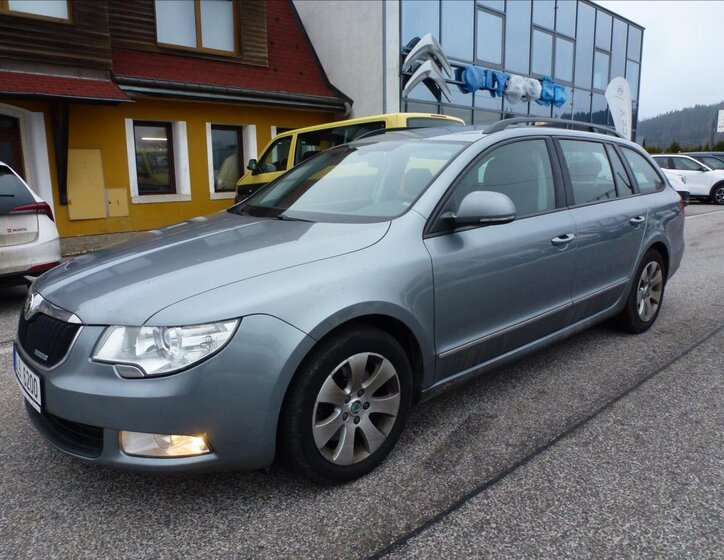 Škoda Superb 1