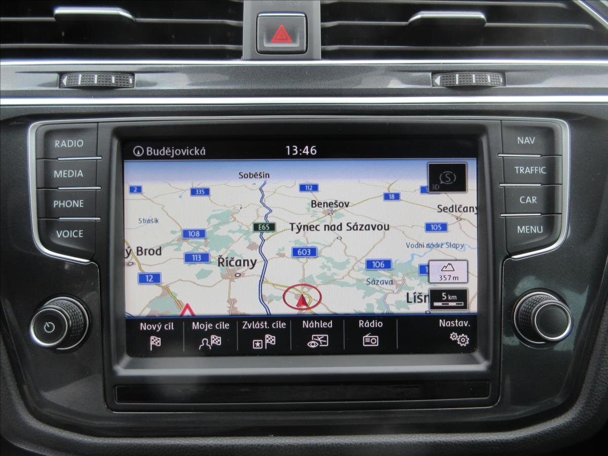 Volkswagen Tiguan SUV / Terénní 2,0 l 110 kw