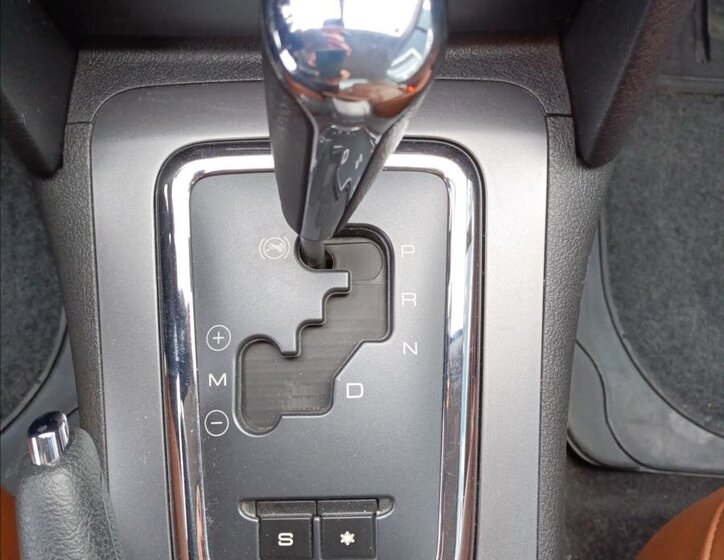 Peugeot 407 Kupé 2,7 l 150 kw