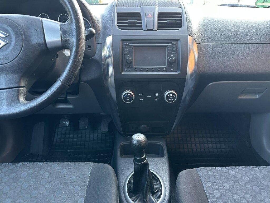 Suzuki SX4 Hatchback 1,6 l 88 kw