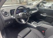 Mercedes-Benz GLB 8