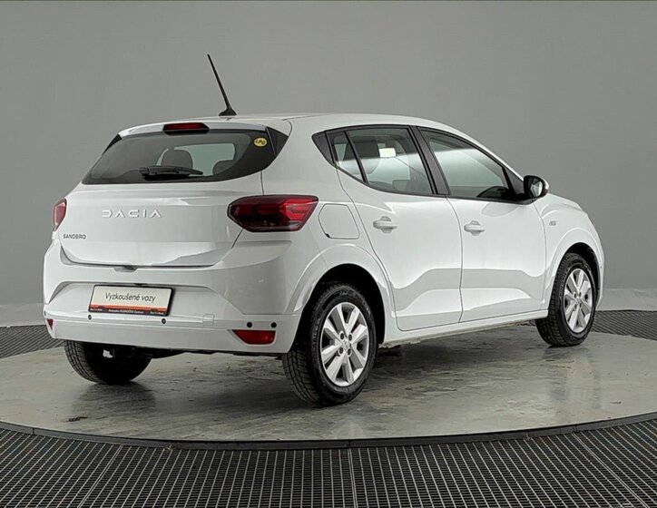 Dacia Sandero Hatchback 999,0 67 kw