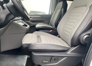 Volkswagen Caravelle 8