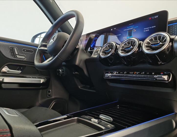 Mercedes-Benz EQB 16