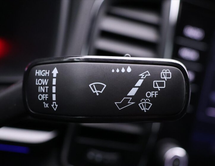 Škoda Karoq SUV / Terénní 2,0 l 110 kw