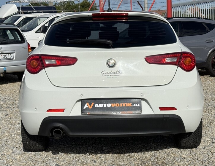 Alfa Romeo Giulietta 6